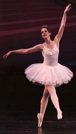 Mieka bei einer Ballett-Aufführung